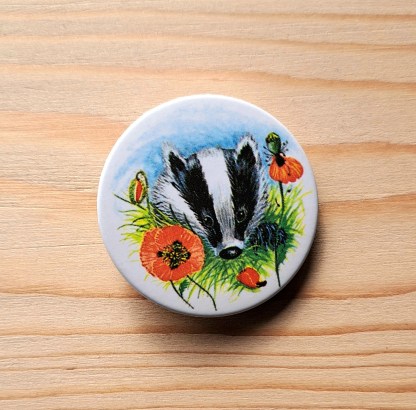 Badger and Poppies - Vintage pin badge