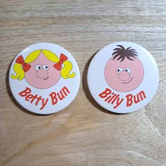 Betty and Billy Bun - Vintage pin badges